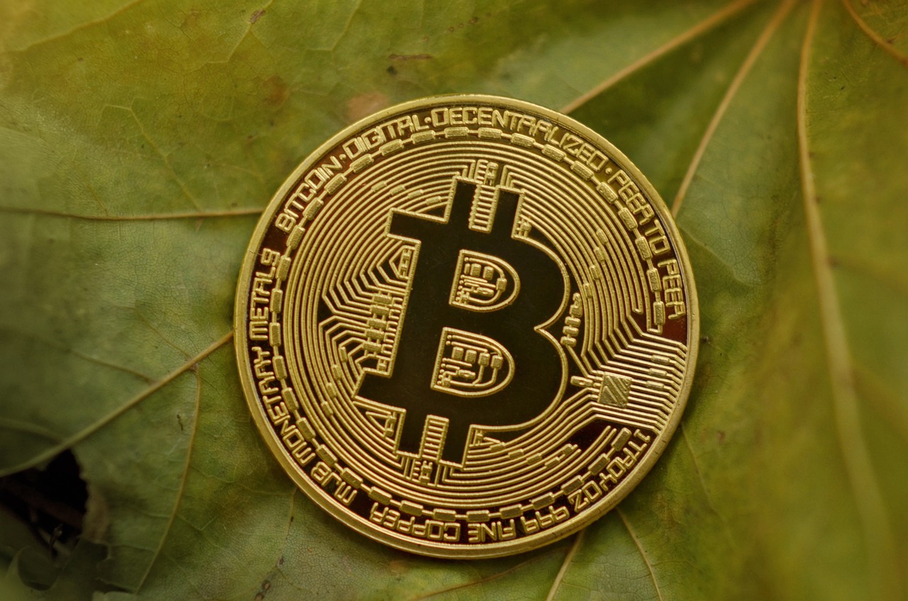 炉石传说，属性狂潮——持续加属性的卡牌解析