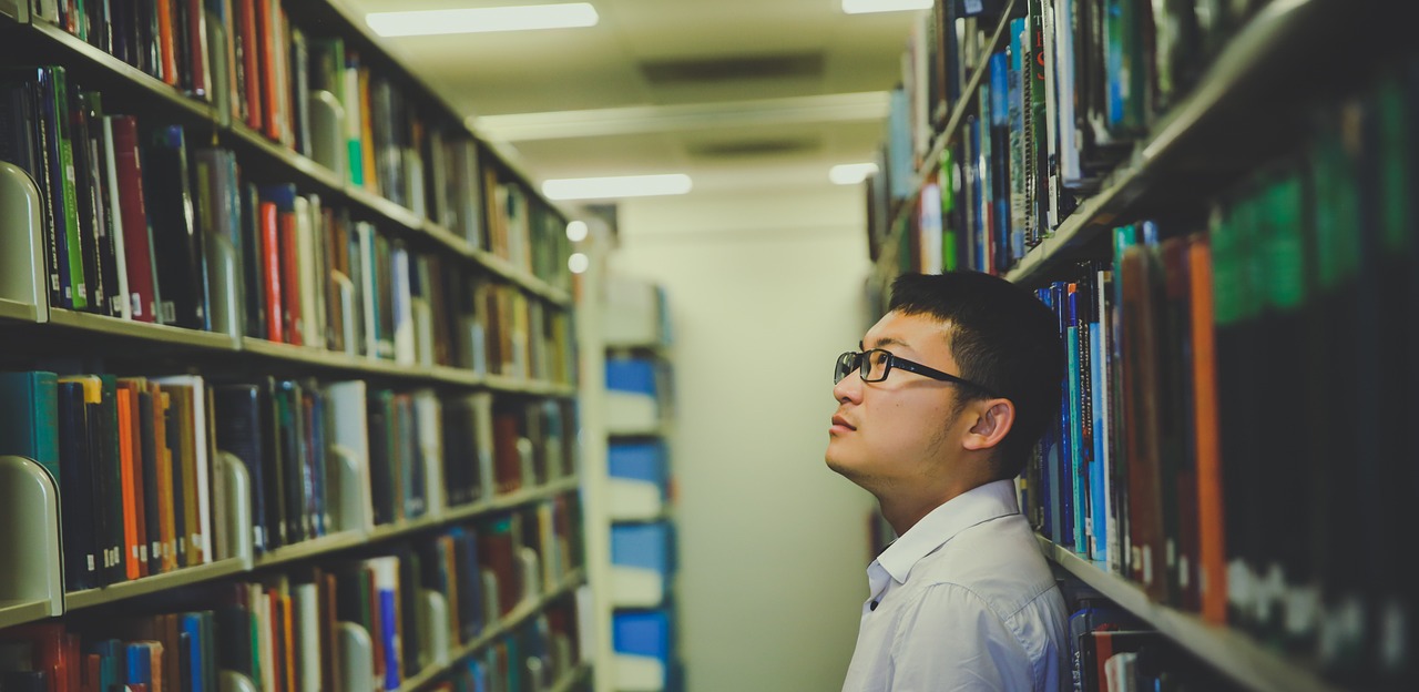 冯珊珊一到三十五集剧情介绍: 情感纠葛与命运的选择